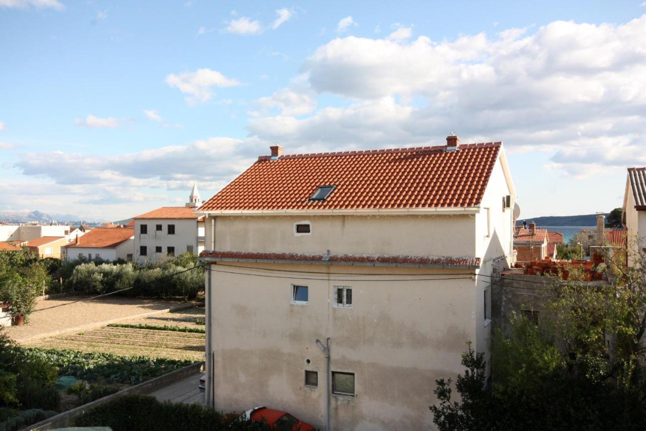 Apartments With A Parking Space Kastel Stafilic, Kastela - 5219 Exteriör bild