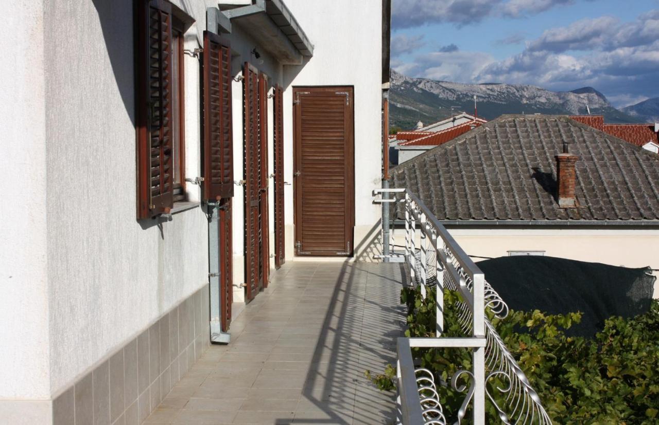 Apartments With A Parking Space Kastel Stafilic, Kastela - 5219 Exteriör bild